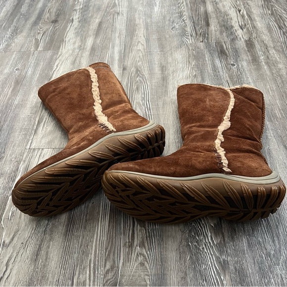 Patagonia Suede Waterproof Boots - Picture 5 of 8